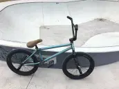 Miguel Smajli - Bike Check 2017 Miguel Smajli - Bike Check 2017