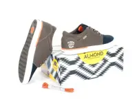 Almond "1&9" Winter 2013 Shoes - Black/Olive