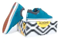 Almond "Estate" Summer 2013 Shoes - Turquoise