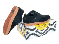 Almond "Estate" Winter 2013 Shoes - Black