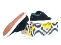 Almond "Valley" Summer 2013 Shoes - Black