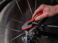 CyclOn "Detailing" Cleaning Brush