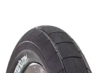Demolition "Momentum" Tire - schwarz/tan / 2.00"