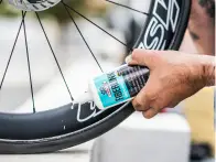 Finish Line "FiberLink Pro Latex" Tubeless Dichtmilch - 240ml