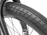 Kink Bikes "Curb" 2022 BMX Bike - Matte Brushed Silver