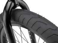 Kink Bikes "Whip" 2020 BMX Rad - Gloss Black Fade