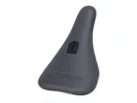 Stay Strong "Blackout 2 Slim" Pivotal Seat