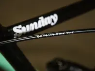 Sunday Bikes "Primer 18" 2027 BMX Rad - 18 Zoll - Gloss Toothpaste