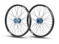Pride Racing "Control V1 Red 10mm - Helium M24 Disc" BMX Race Laufräder - Rot, Disc, 10mm, 20 Zoll