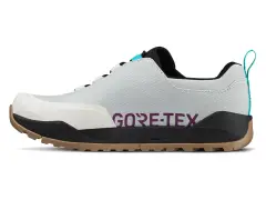 Fizik "Terra Ergolace GTX Flat" MTB Shoes - Ice Grey/Black Fizik "Terra Ergolace GTX Flat" MTB Shoes - Ice Grey/Black