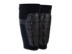 G-Form "Pro X3" Schienbein Schoner - Triple Matt Black
