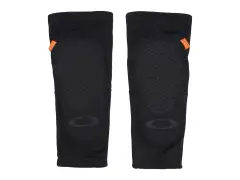 Oakley "All Mountain D3O" Elbow Guards - Blackout Oakley "All Mountain D3O" Elbow Guards - Blackout