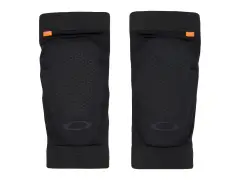 Oakley "All Mountain D3O" Knee Guards - Blackout Oakley "All Mountain D3O" Knee Guards - Blackout