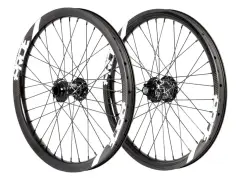 Pride Racing "Gravity X Matrix" Laufradsatz - 20 Zoll (406) - Achsen 20/15mm - Disc - Black/Silver Pride Racing "Gravity X Matrix" Laufradsatz - 20 Zoll (406) - Achsen 20/15mm - Disc - Black/Silver