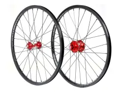 Pride Racing "SD M08 / Control" BMX Race Laufräder - 20 Zoll (451), Disc, 28H Pride Racing "SD M08 / Control" BMX Race Laufräder - 20 Zoll (451), Disc, 28H