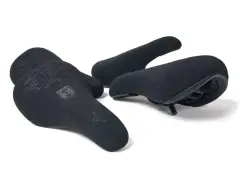wethepeople "Bel Air" 2012 Pivotal Seat