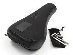 wethepeople "Smuggler" 2016 Pivotal Seat