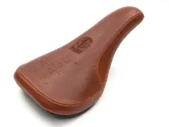 wethepeople "Team V3" Pivotal Seat - Slim Padded