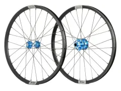 Pride Racing "Control V2 Polish 15mm - Helium M21 Disque" BMX Race Laufräder - 20 Zoll / 451, Disc Pride Racing "Control V2 Polish 15mm - Helium M21 Disque" BMX Race Laufräder - 20 Zoll / 451, Disc