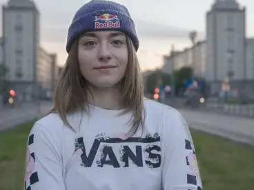 Lara Lessmann VANS BMX