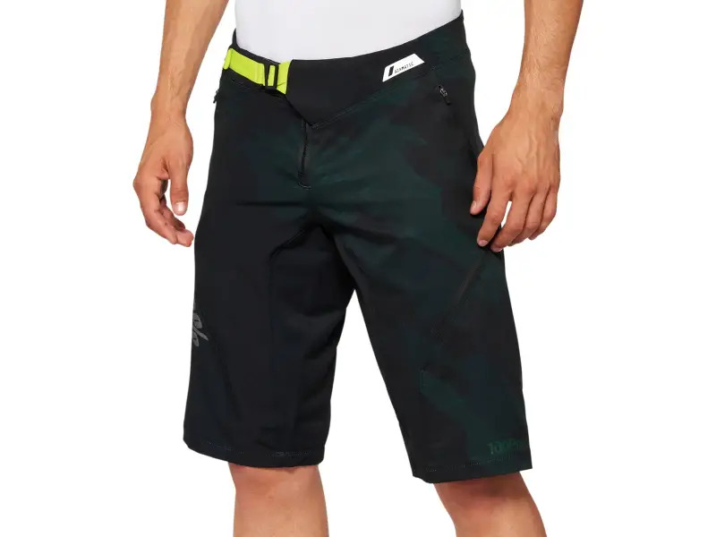 100 Percent "Airmatic LE" Kurze Hose - Black Camo