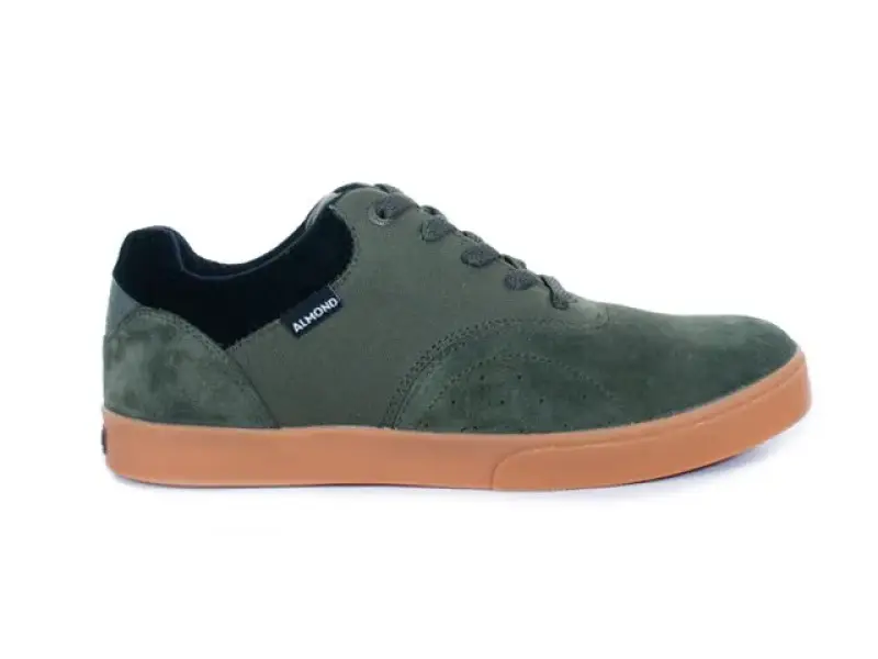 Almond "Estate" Winter 2013 Shoes - Green