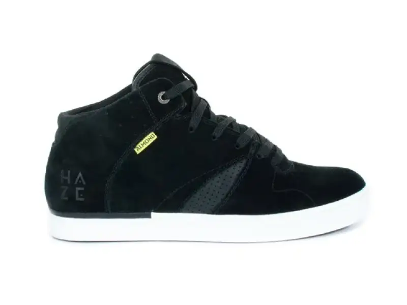 Almond "Haze Mid" Winter 2013 Shoes - Black
