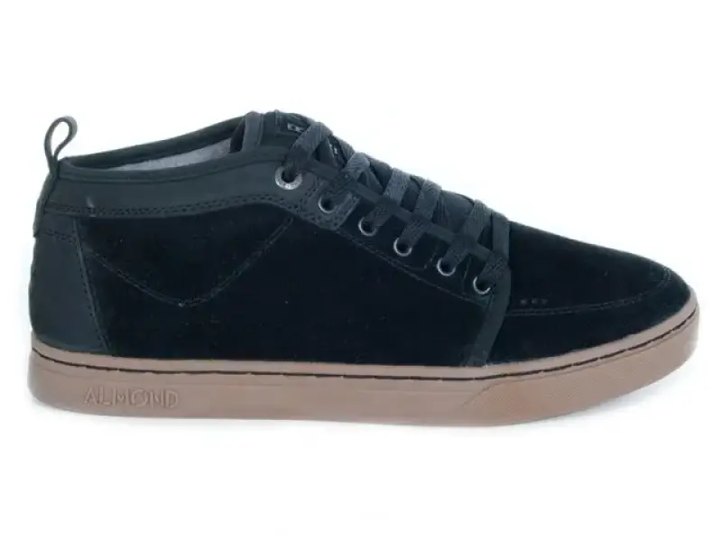 Almond "Riviera Mid" Summer 2013 - Black