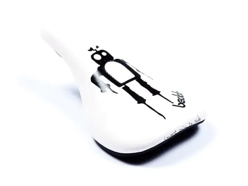 Beddo "Robo" Pivotal Seat