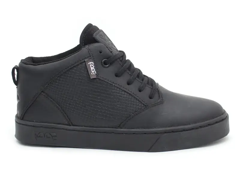 Bone Deth X Fade Footwear "Mid Top" Schuhe - Black