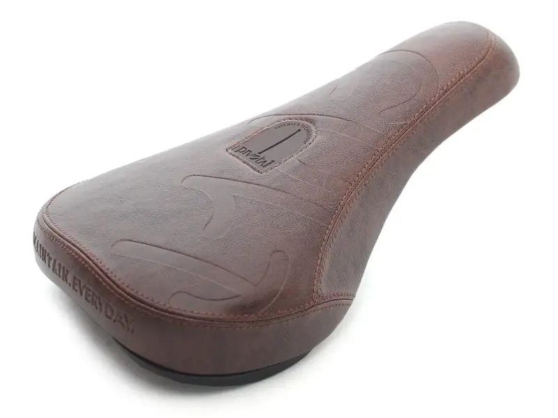 Cult "Big Logo Mid" Pivotal Seat