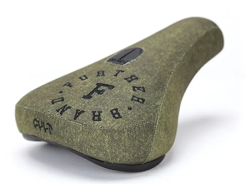 Cult "Ricany" Pivotal Seat
