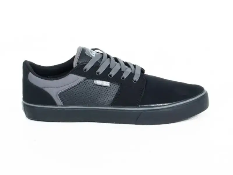 Etnies "Mutiny Barge" Shoes