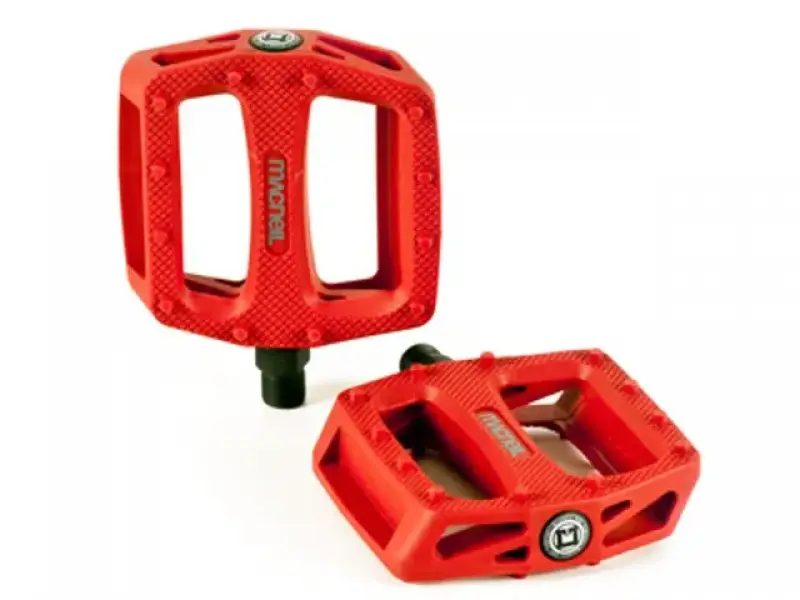 MacNeil "Nylist" Pedale