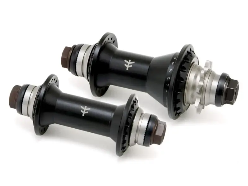 Flybikes "Magneto CrMo" Hub Set