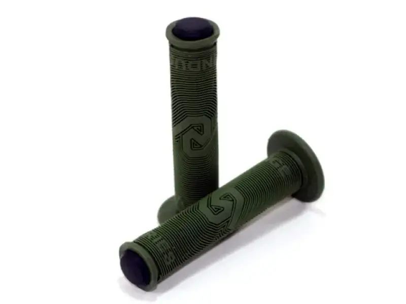 Revenge "Customer Friendly" Grips
