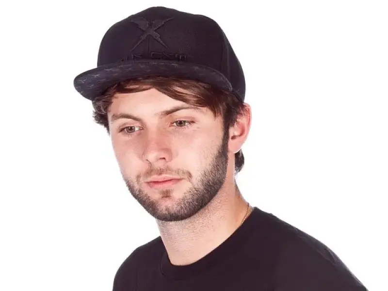 The Set "Fitted" Cap