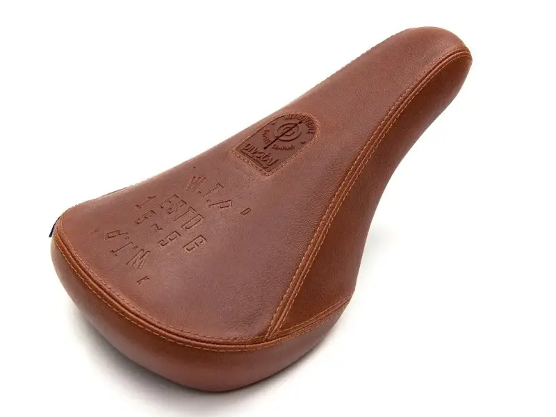 wethepeople "Team V3" Pivotal Seat - Carve Padded