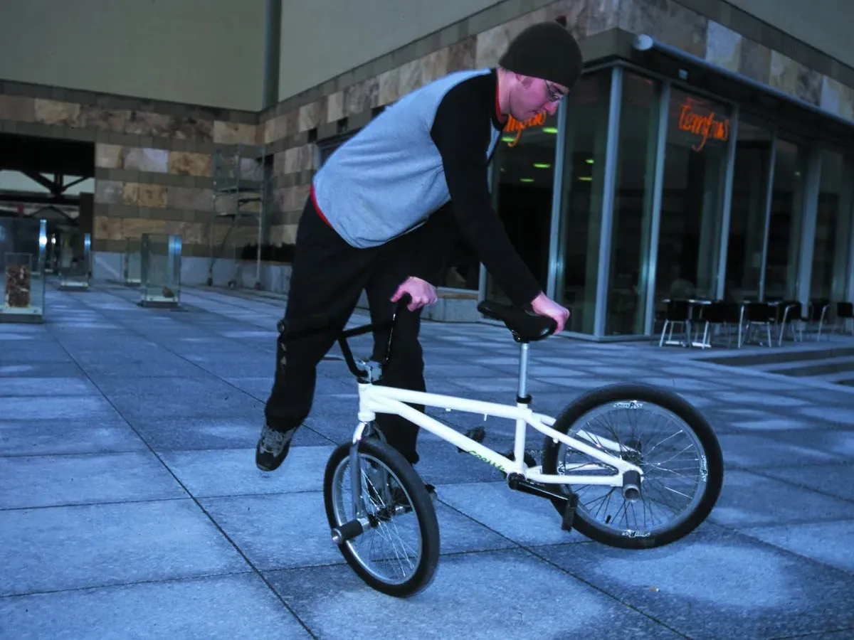 Flatland on a white bike
