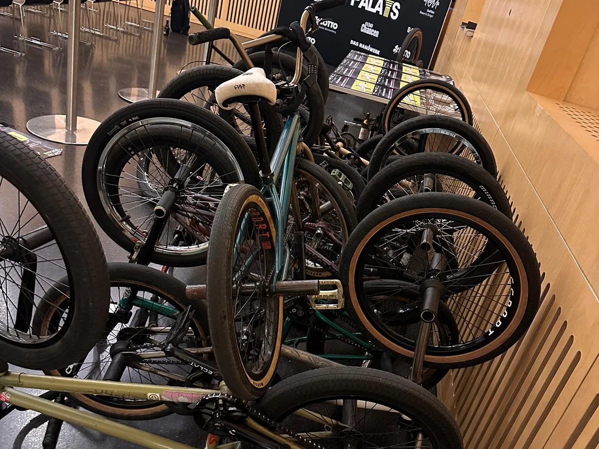 BMX bikes in the foyer of the StadtPalais next to the Flat du Palais wall