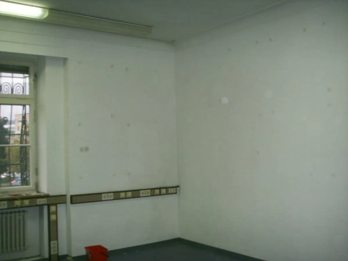 The empty room in the Heilbronner Straße before the store was built