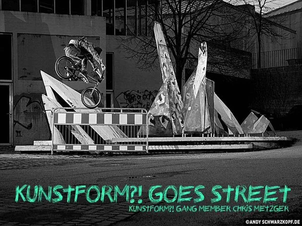 "kunstform?! goes Street": Chris Metzger in the picture for the street launch in March 2009 (photo: Andy Schwarzkopf)