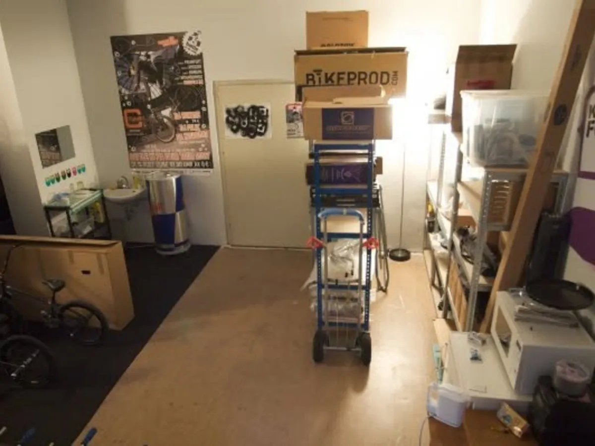 The stockroom in the H7