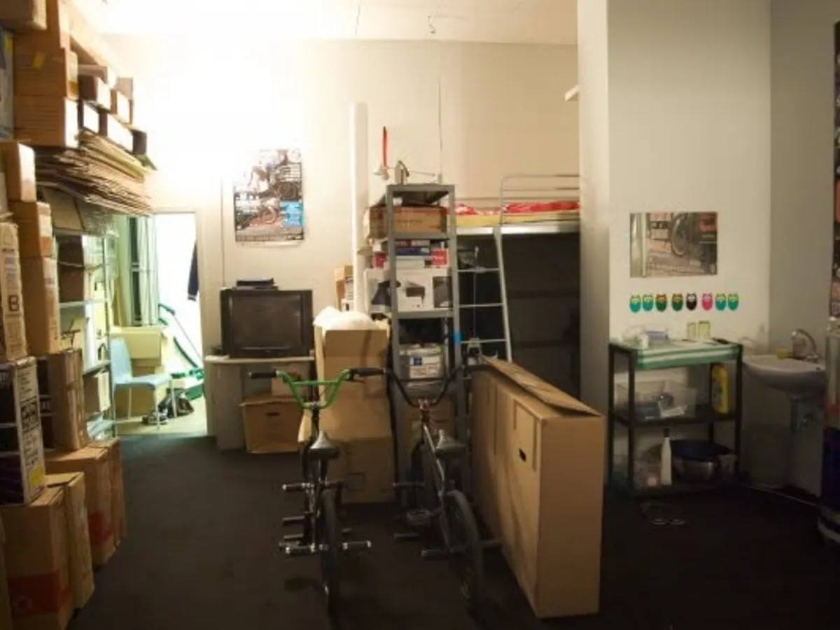 Warehouse and office in one room