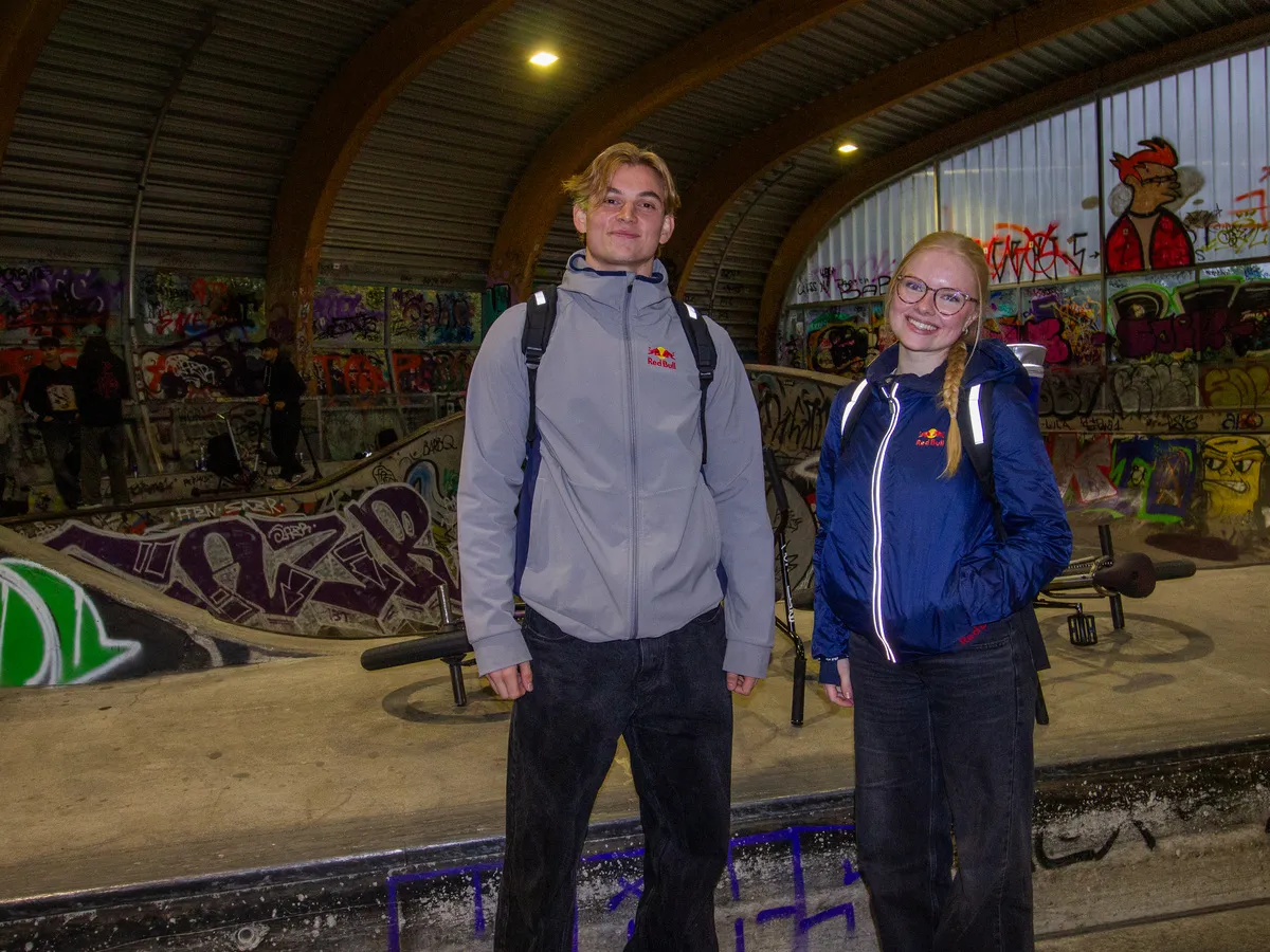 Two guests at the Intercités BMX Jam in the Pragfriedhof skatepark