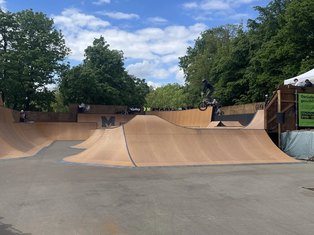 Holzrampen im Mellowpark Berlin