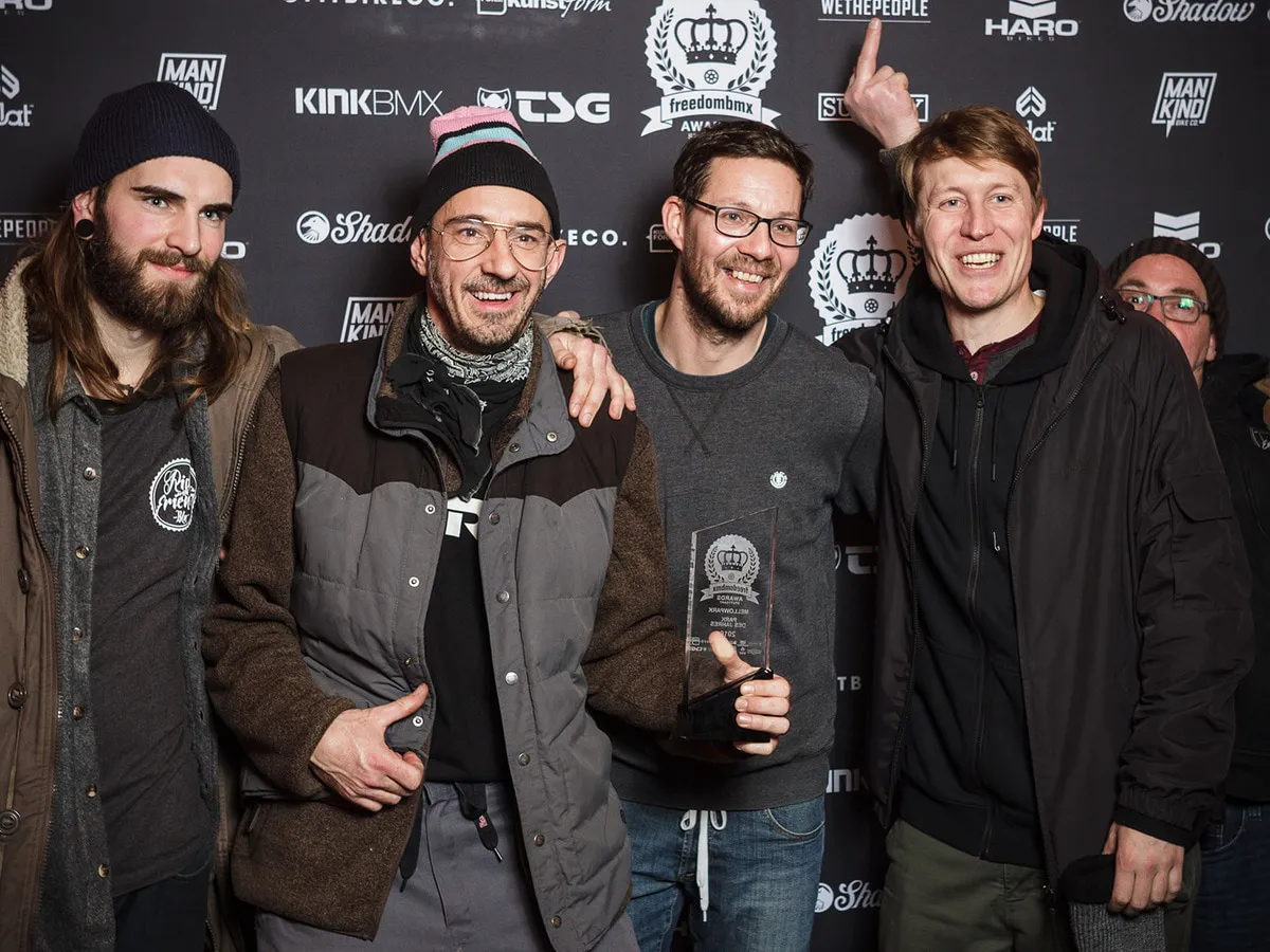 Die Mellowpark Crew mit dem Award für den Park des Jahres 2016