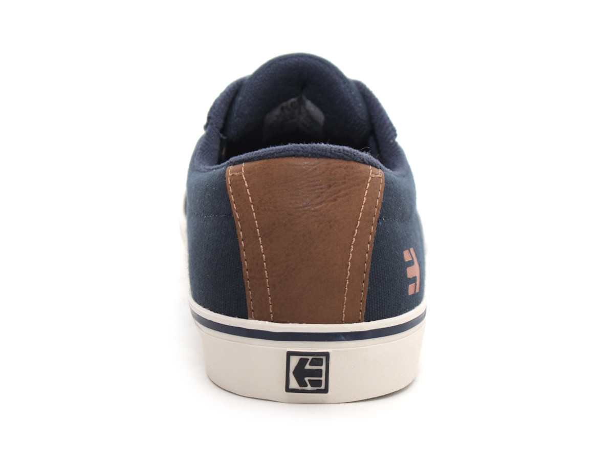 etnies leather