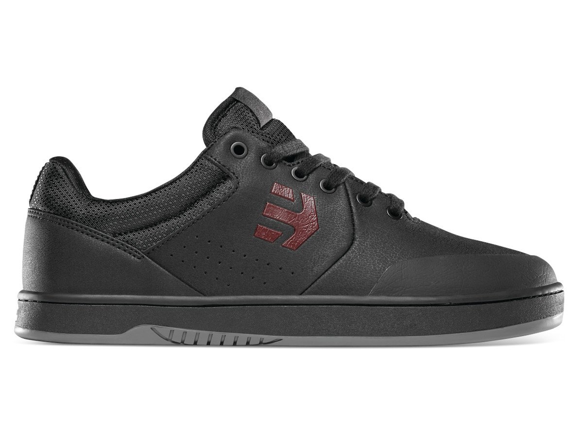 black and red etnies