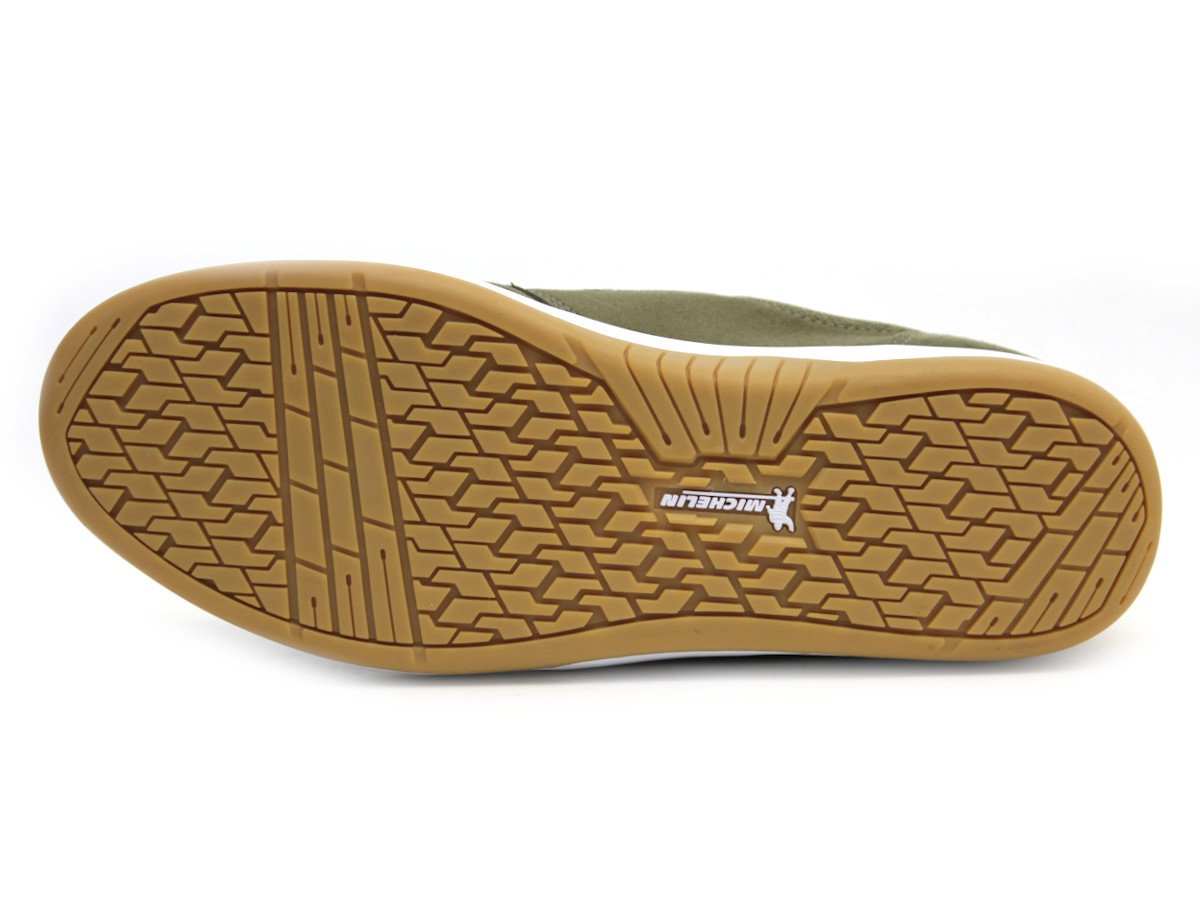 etnies chase hawk shoes